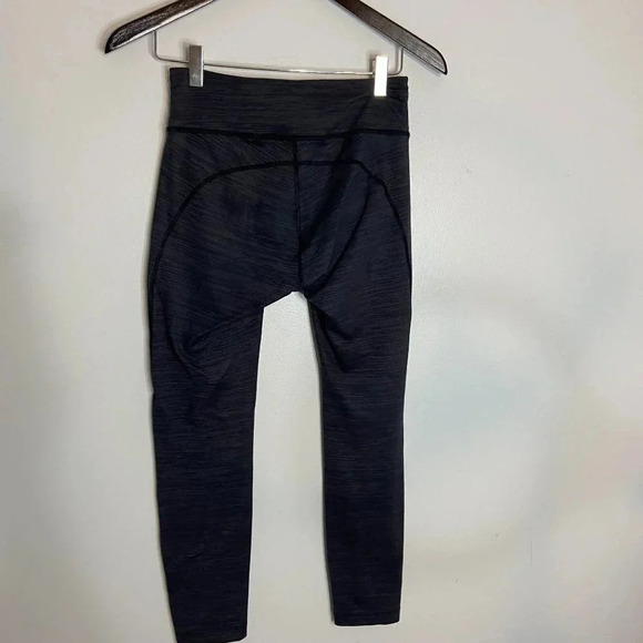 Outdoor Voices Dark Grey Mid-Rise Cropped Leggings - Picture 6 of 6